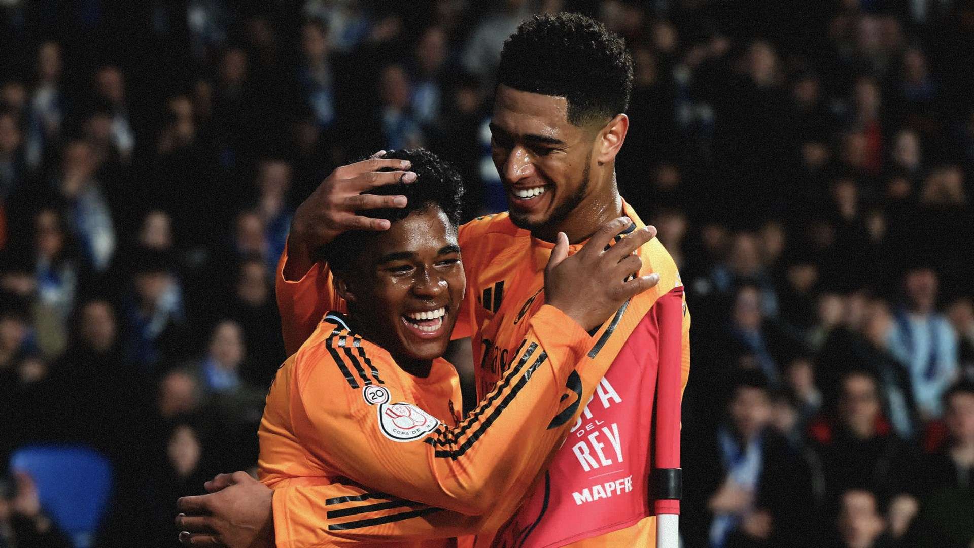 现了截然不 现了截然不